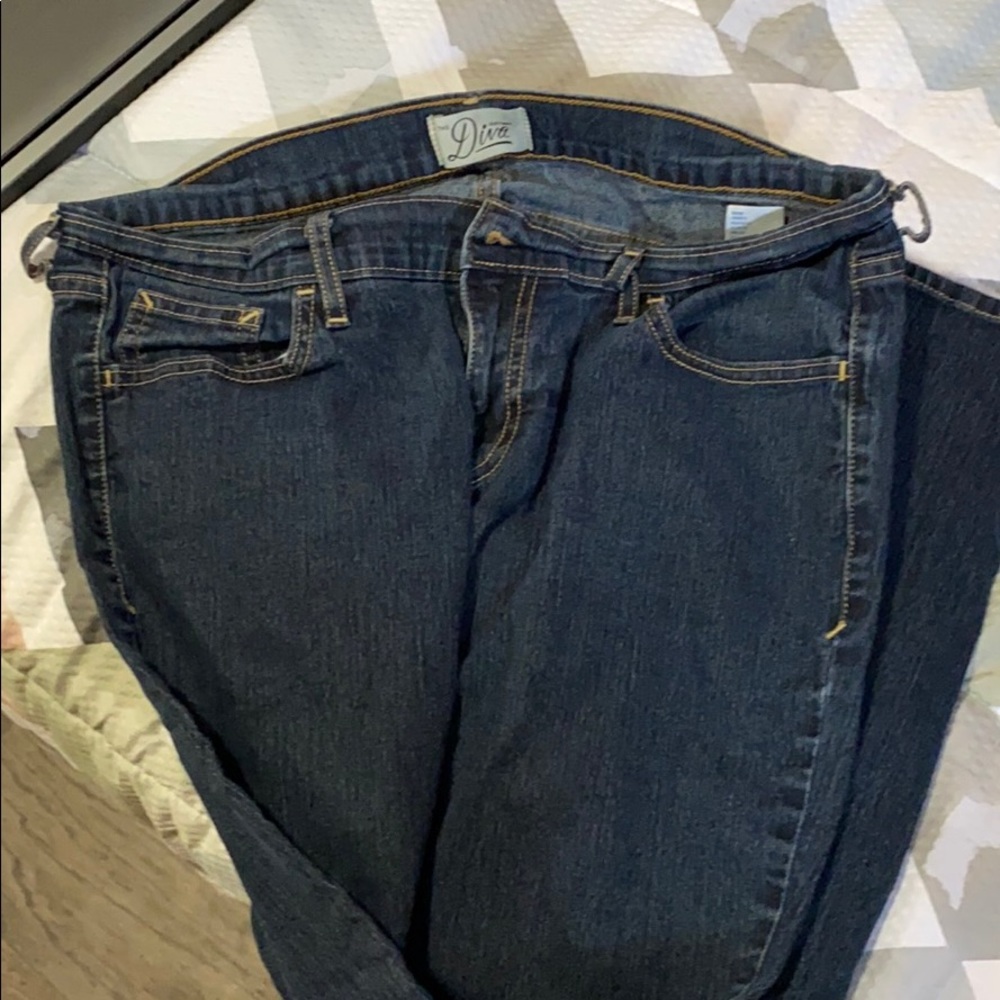 Women’s jeans